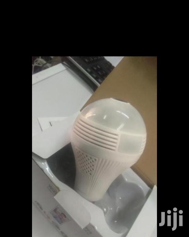 360 Degrees Wifi Bulb Camera - thumbnail 2