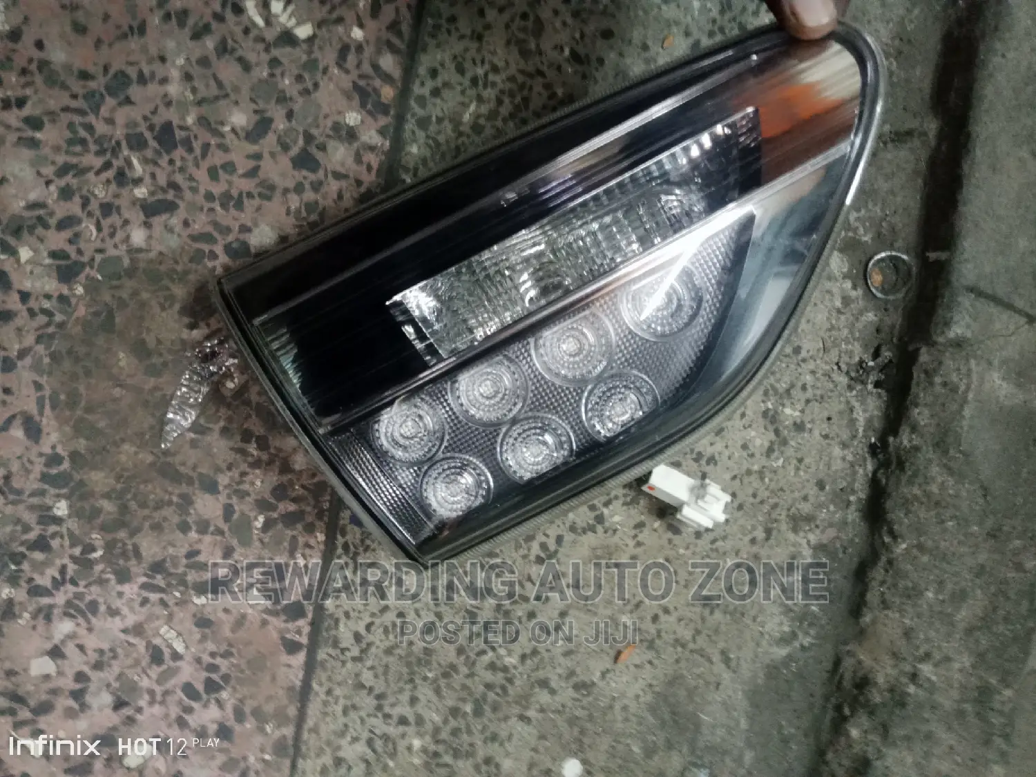 Harrier 2015 Bootlight Lhs.