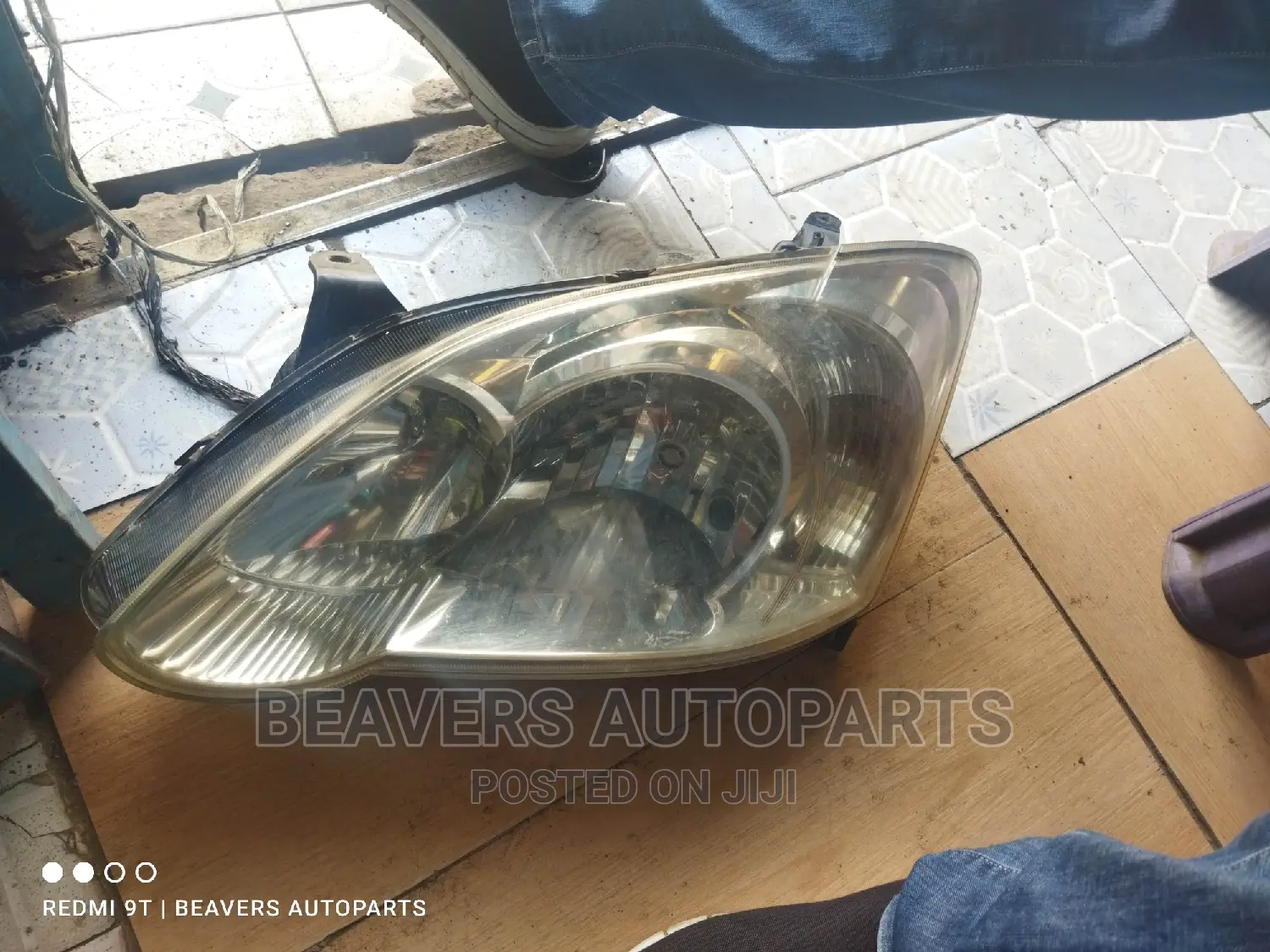 Runx Headlight