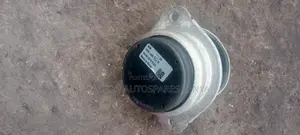 Porsche Cayenne Engine Mount
