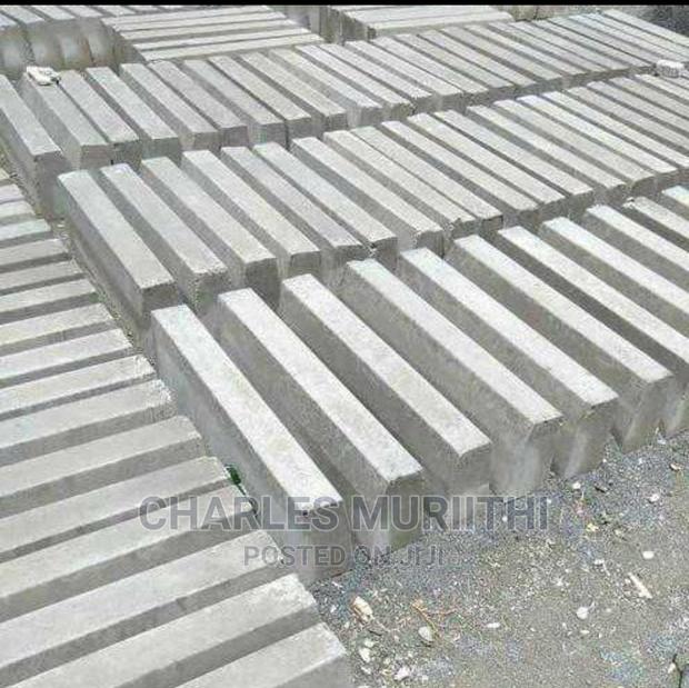 Raised Kerbs (Road Kerb) - main view