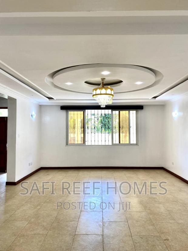5bdrm Maisonette in Nyali for rent