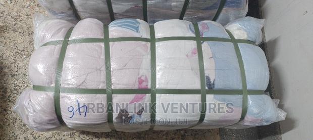 UK Light Household Mitumba Bales - thumbnail 4