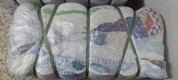 UK Light Household Mitumba Bales - thumbnail 6