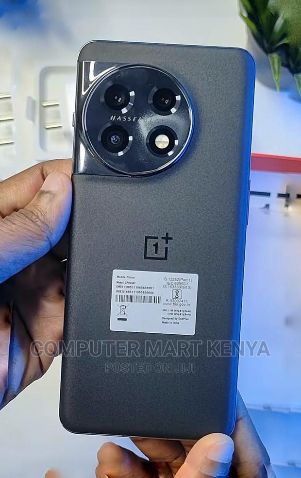 New OnePlus 11 256 GB Black