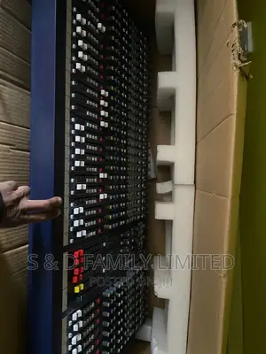 Soundcraft LX9 32 Channels Plain Mixer