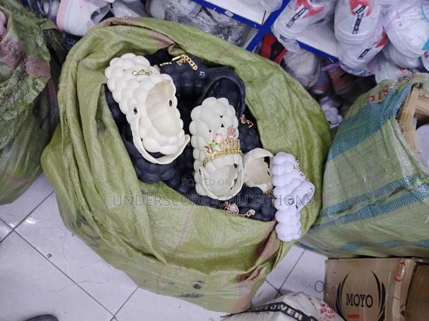 Fancy Antislip Bubble Crocks - thumbnail 4