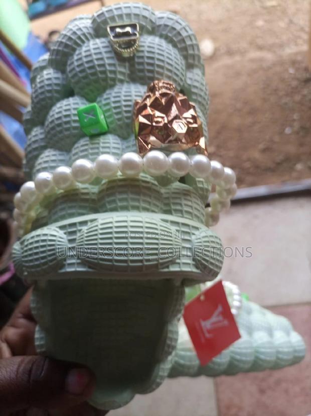 Fancy Antislip Bubble Crocks - thumbnail 15