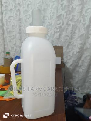 Calf Feeding Bottles - thumbnail 2