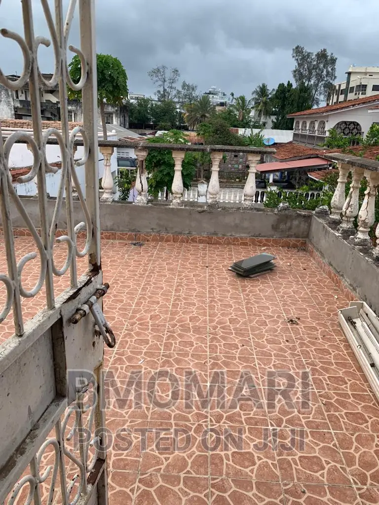 7bdrm Maisonette in Nyali for sale