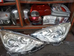 Headlights Toyota Aqua Nonzenon Headlights