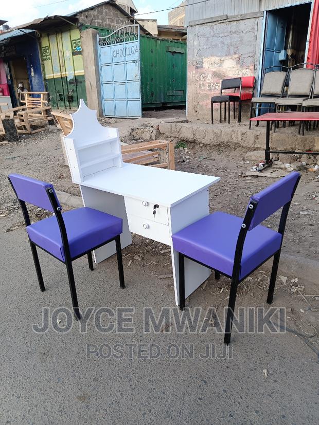 Manicure Set of 2 Chairs and a Table. - main view