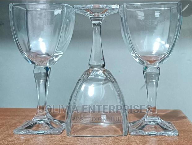 290 Ml Squared Wine Glasses