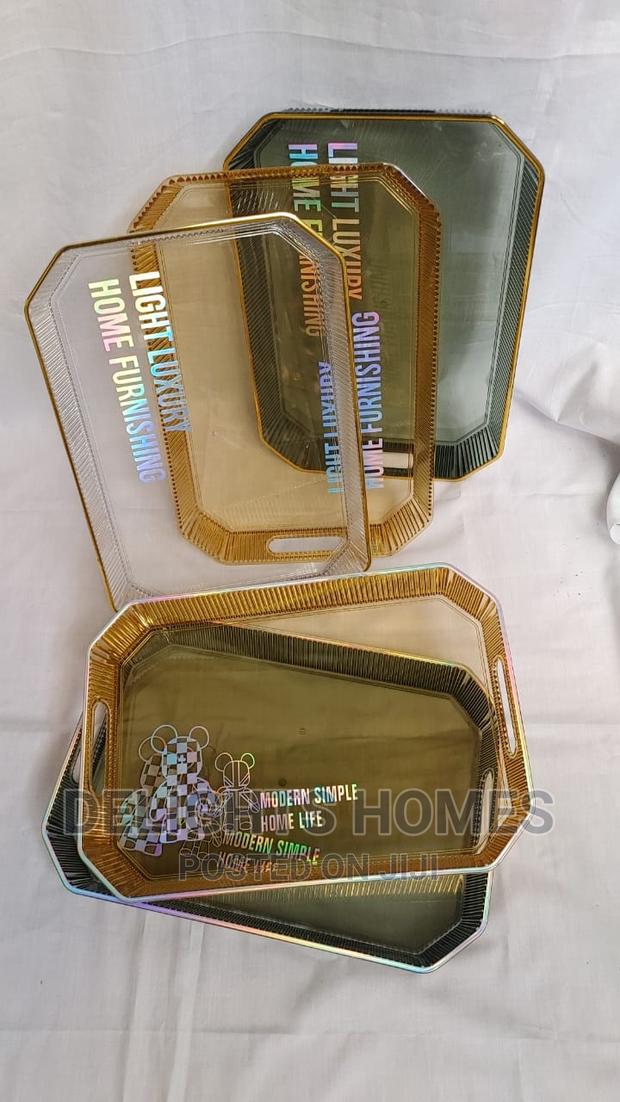Luxury Decorative Acrylic Tray - thumbnail 2