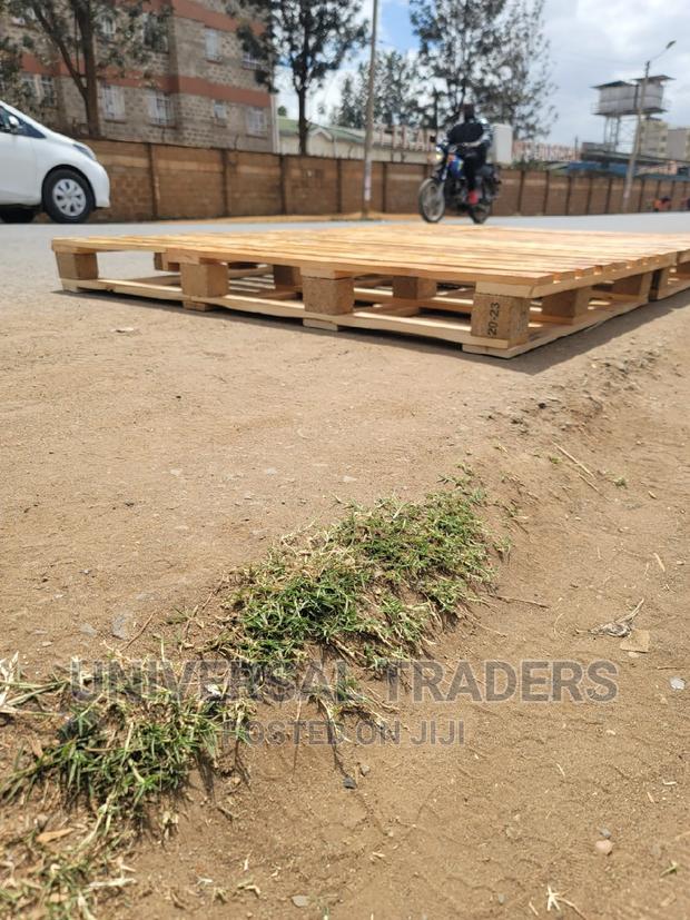 DIY Detachable Pallet Bed - Size 5x6 Blazed Pallet Bed - thumbnail 3