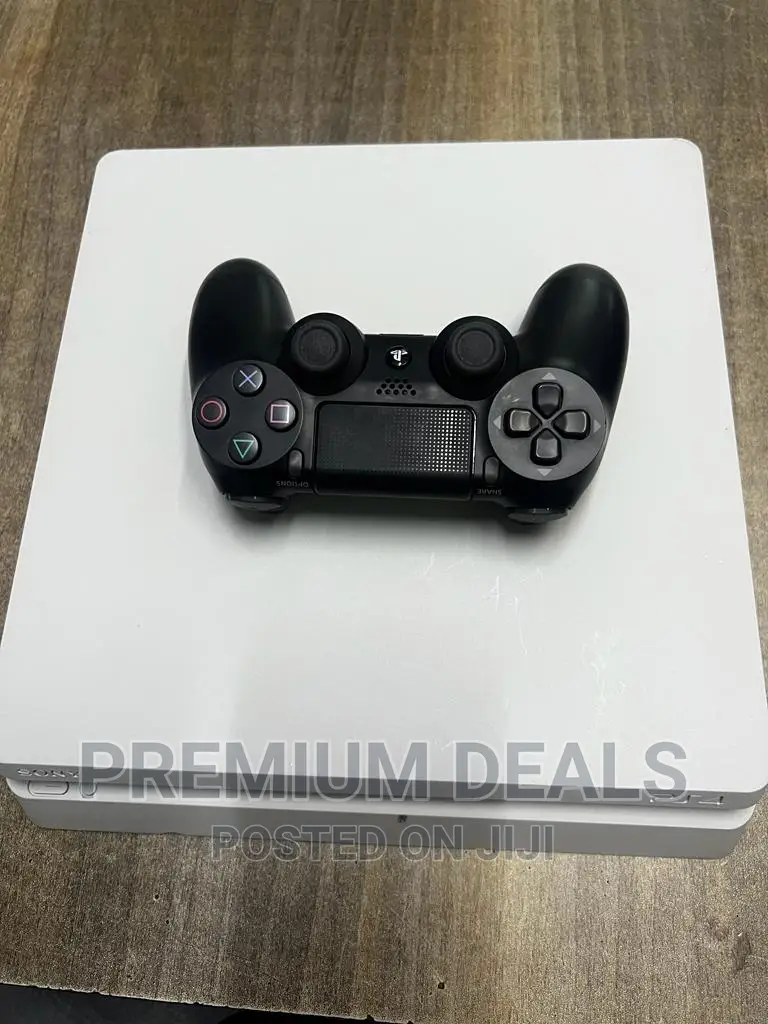 Ps4 Slim White With Original Controller