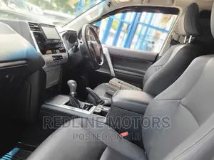 Toyota Land Cruiser Prado 2018 Gray