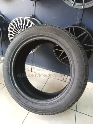 235/55r19 Boto Tyre
