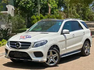 Mercedes-Benz GLE-Class 2016 White