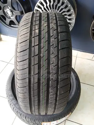 215/45r17 Boto Tyre