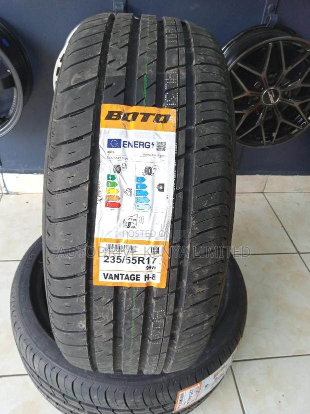 235/55r17 Boto Vantage Tire