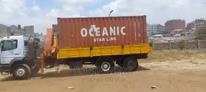 20ft Shipping Containers- Very Durable