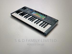 Novation Flkey 37 Midi Keyboard - thumbnail 2
