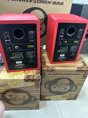 Monkey Banana Gibbon 5 Studio Monitor