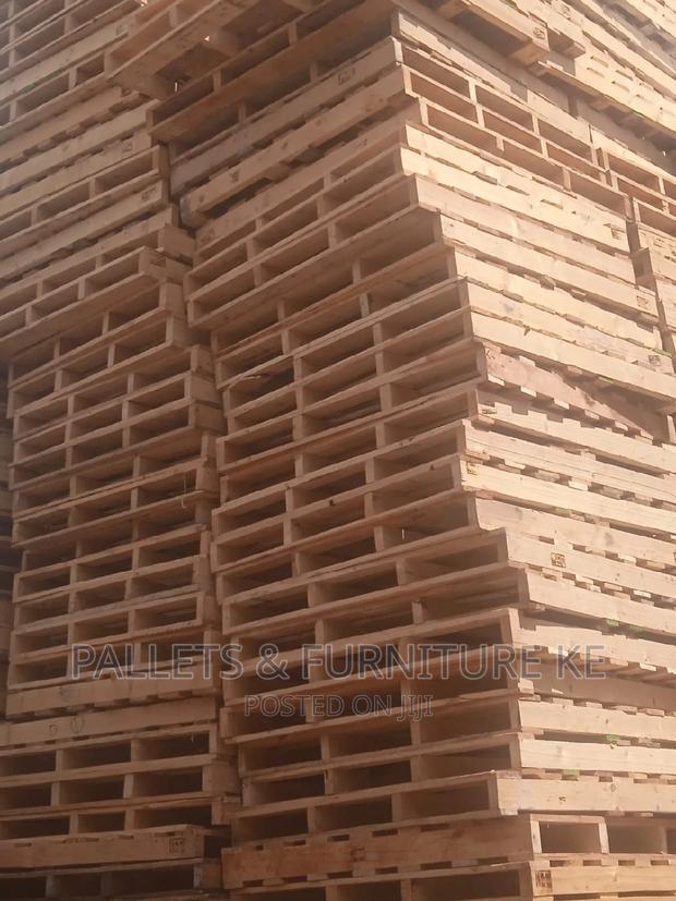 Wooden Pallets/ Frame Pallet - main view