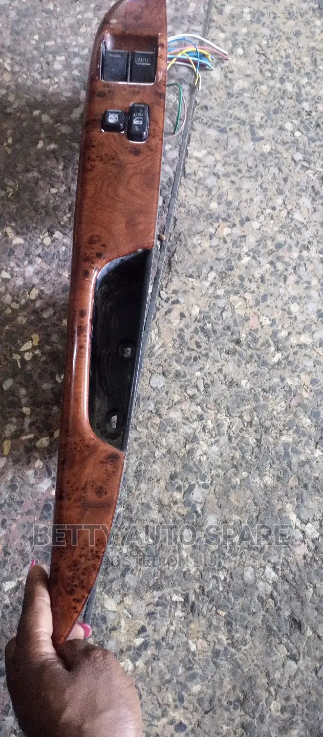 Toyota 7 L Complete Main Switch and Cover