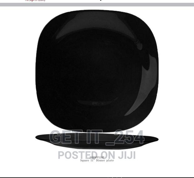 Ceramic Dinner Plates* A Set of 6pcs