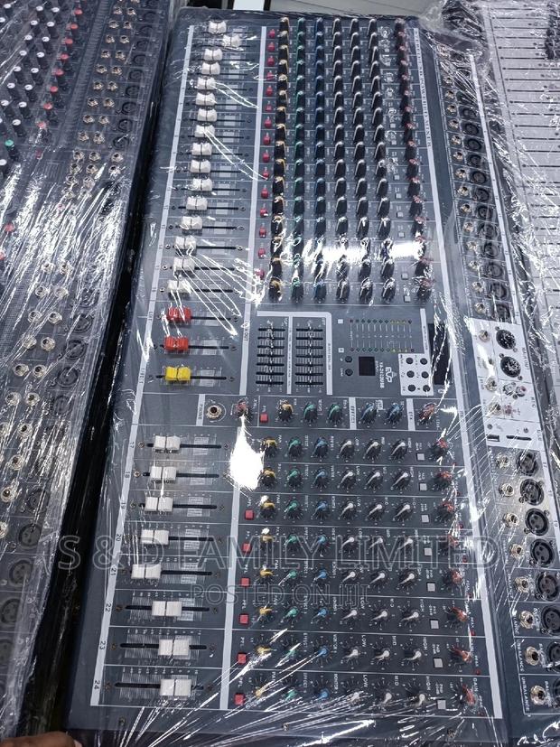 EVP 24 Channels Powered Mixer - thumbnail 2