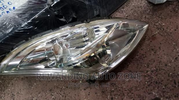 Suzuki Swif RHS Headlight Xenon Clear.