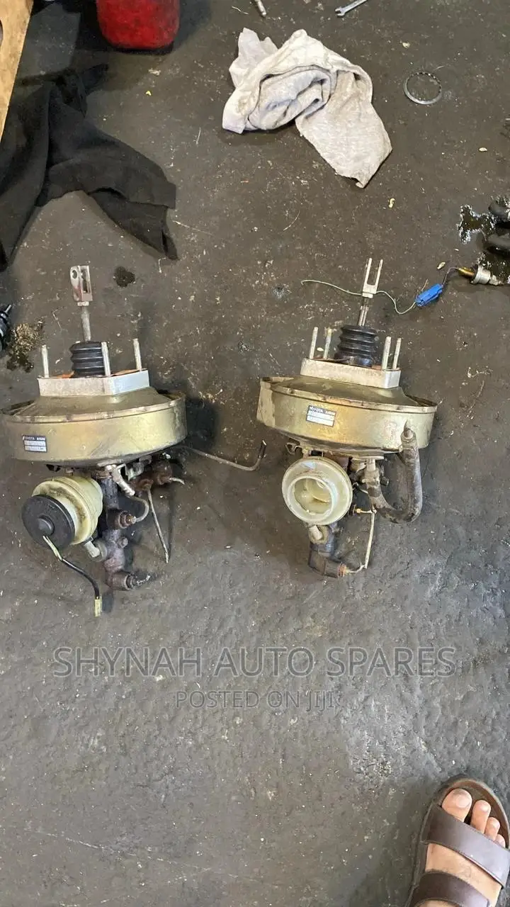 Brake Master Cylinder and Booster Complete Hilux Yn85