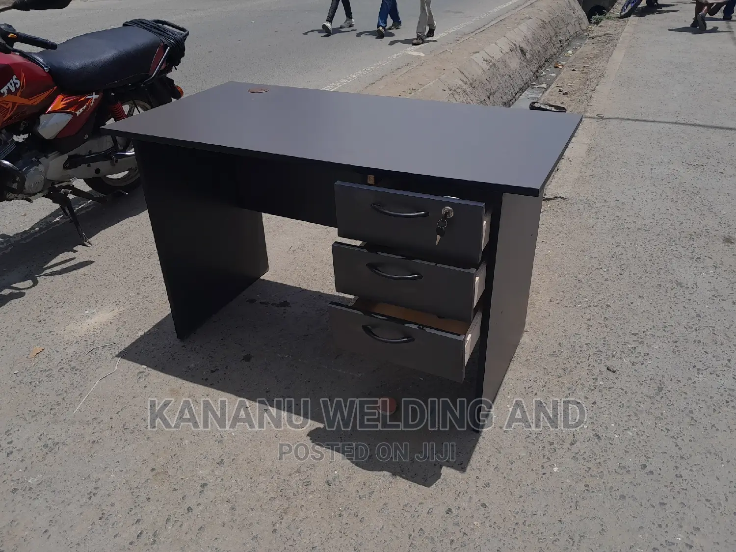 Office Desk