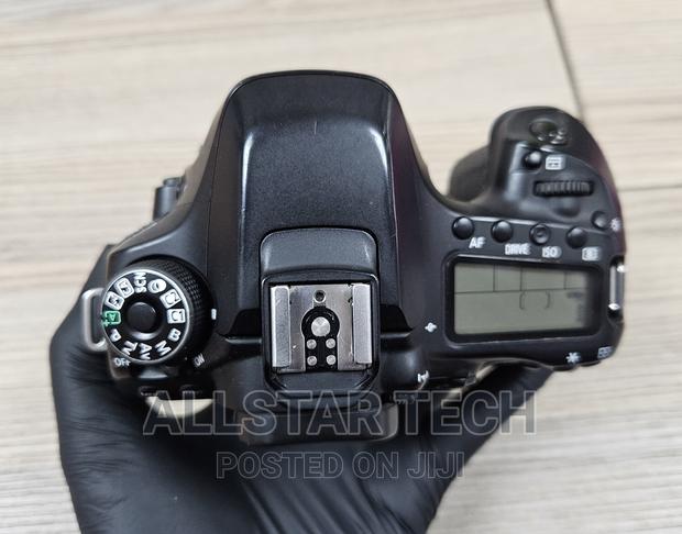 Canon EOS 80D DSLR Camera (Body Only)
 32gb - thumbnail 6