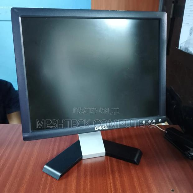 Dell 17 Inches Computer Monitor - thumbnail 3