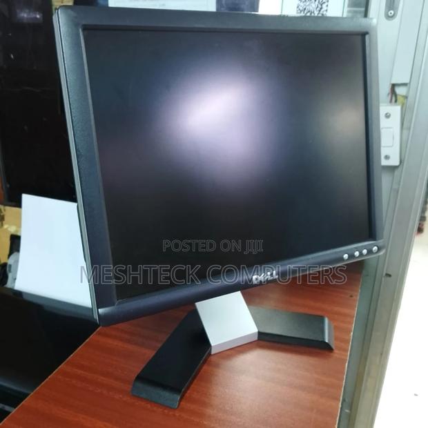 Dell 17 Inches Computer Monitor - thumbnail 4