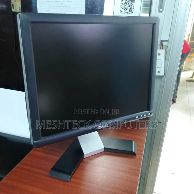 Dell 17 Inches Computer Monitor - thumbnail 5