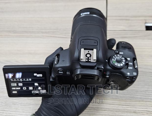 Canon EOS 700D DSLR Camera With 18-55mm Lens , 
16gg Sd - thumbnail 3