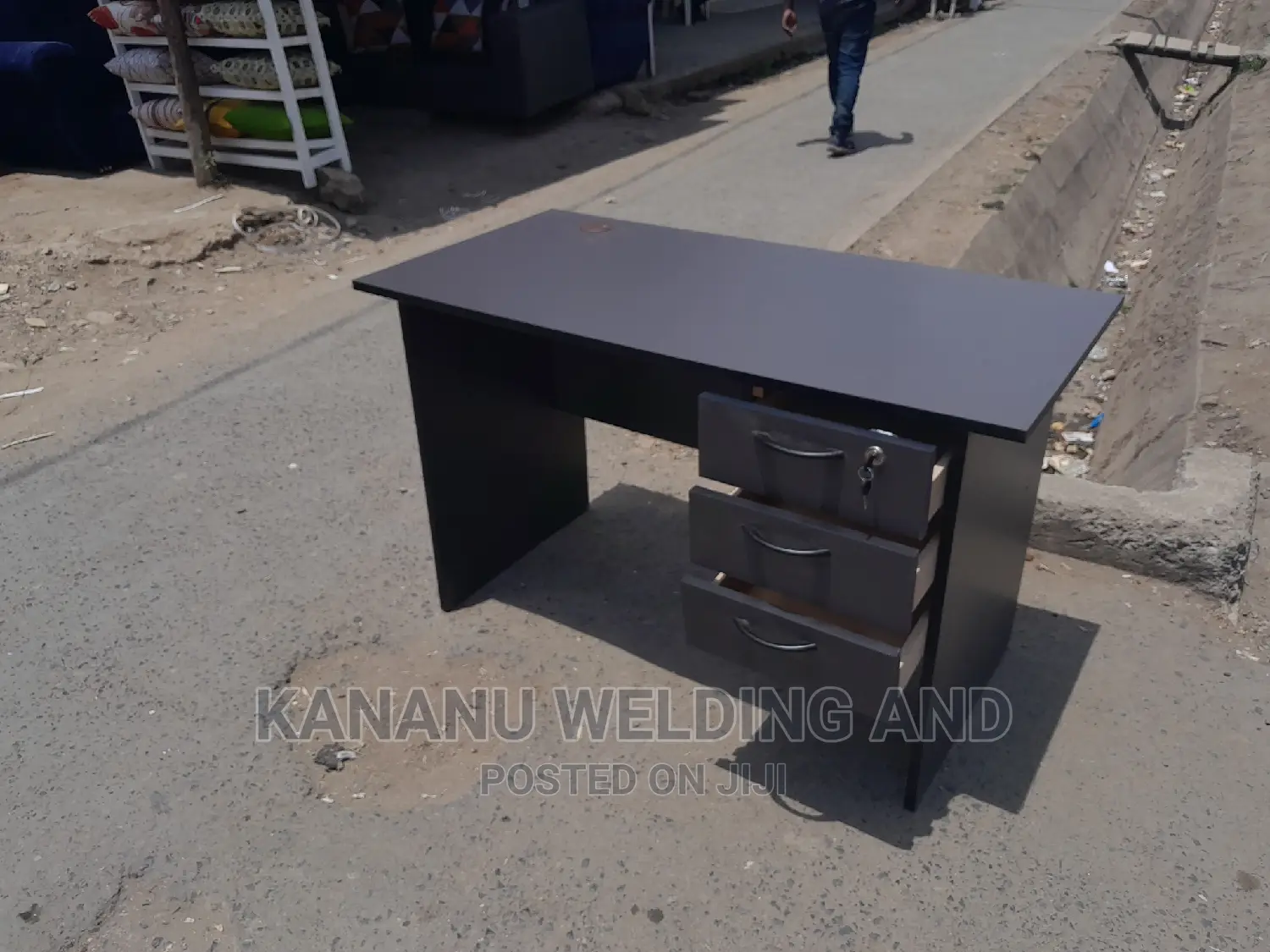 Office Desk