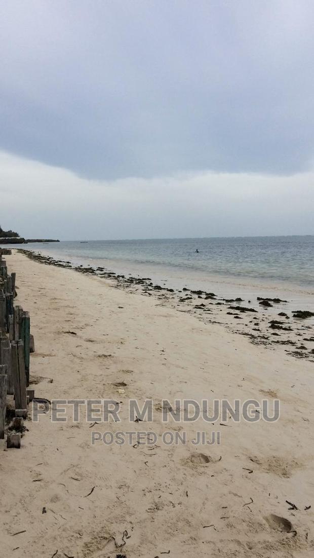 Prime 4.4acres Sandy Beach , Kikambala - thumbnail 2