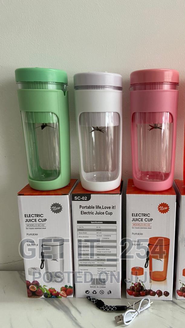 450ml Portable Juicer . Green White Pink Available