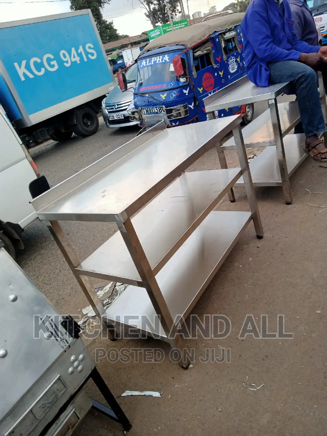 Work Top With a Storage Rack