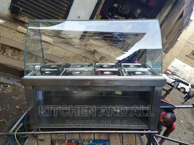 Food Display With Under Counter Display - main view