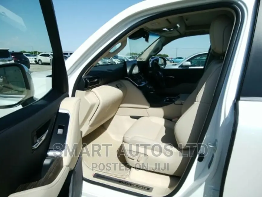 New Toyota Land Cruiser 2022 Pearl