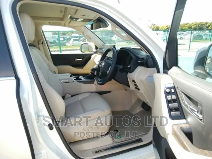 New Toyota Land Cruiser 2022 Pearl