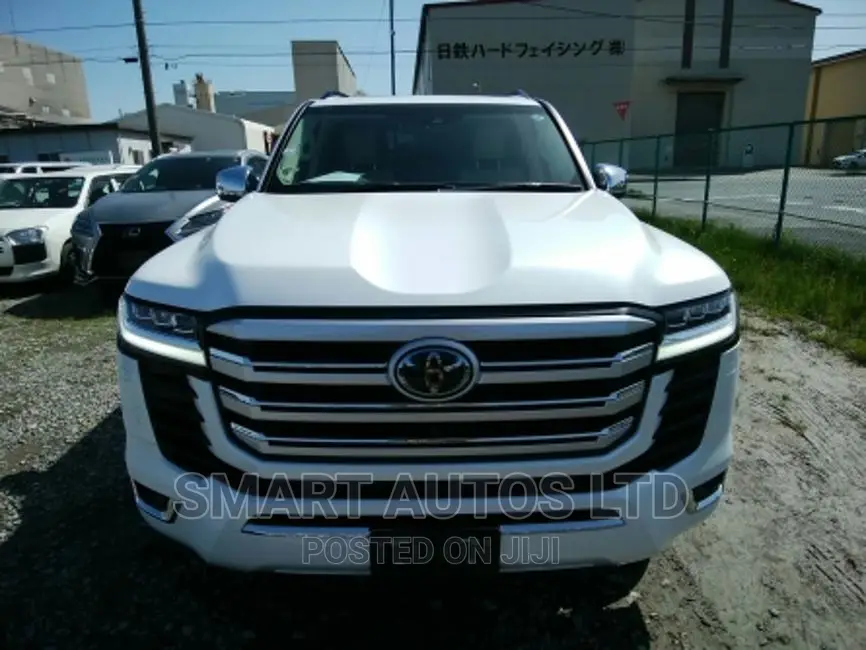 New Toyota Land Cruiser 2022 Pearl