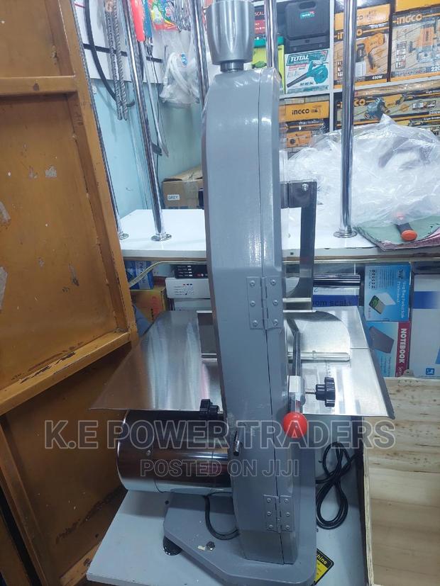 Stable Top Model Bonesaw Cutter Machine - main view