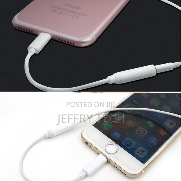 Lightning to 3.5MM Digital Audio iPhone Jack - thumbnail 3